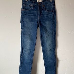 9” high rise skinny, raw hem